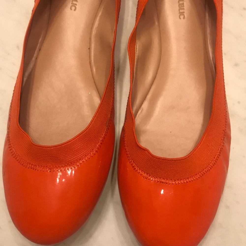 Banana Republic ballet flats